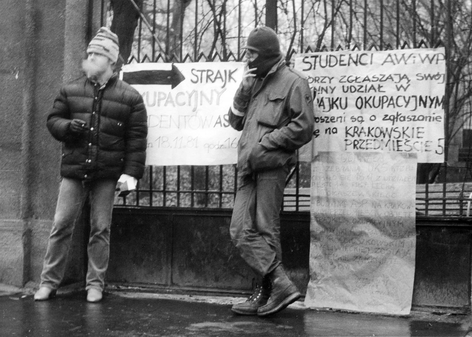 18.11.1981. Rozpoczęcie strajku studenckiego na ASP, fot. Elżbieta Parzyńska, Grzegorz Niewczas