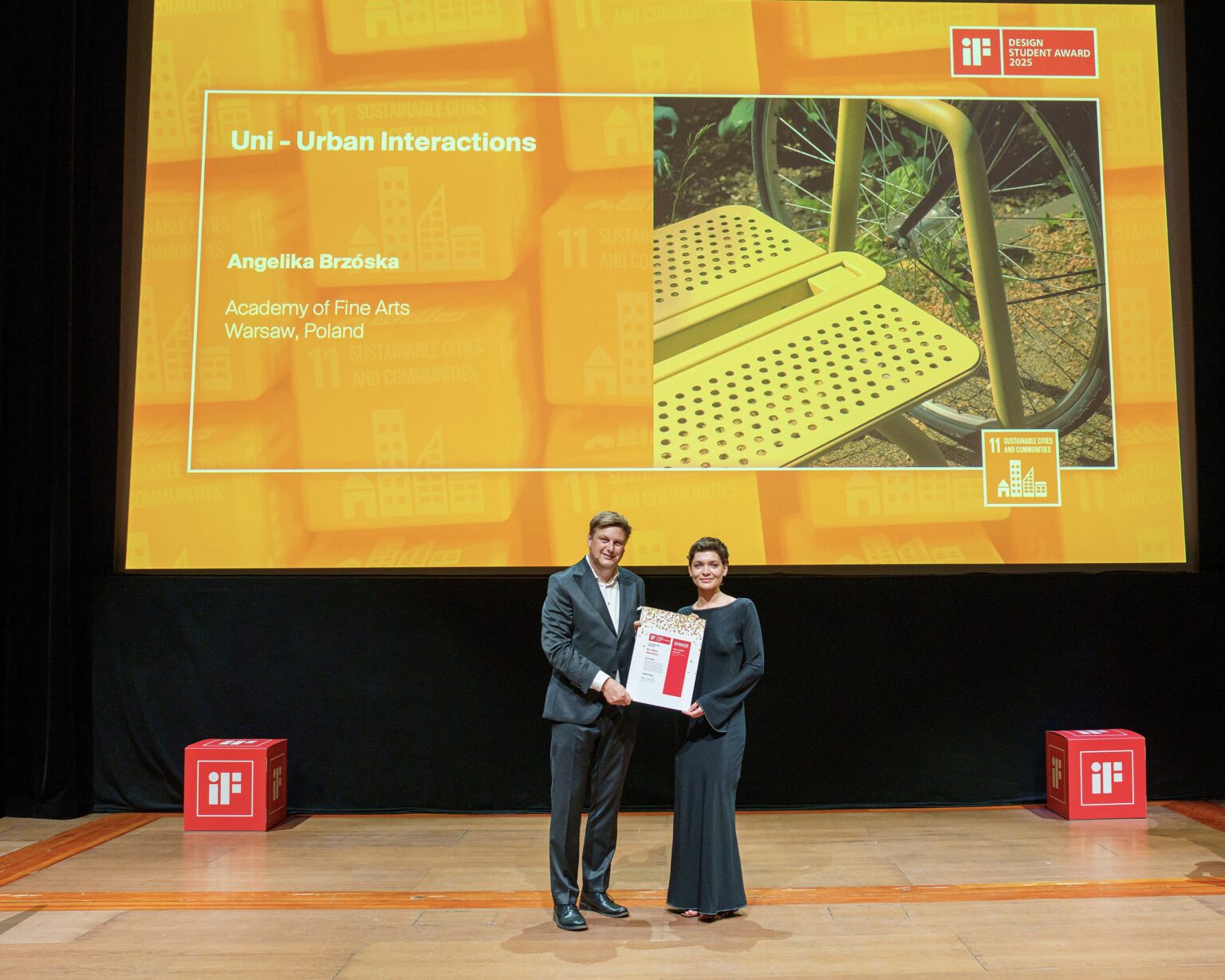 Uwe Cremering – CEO iF Design i Angelika Brzóska, fot. Dani De Pablos / iF Design Student Award