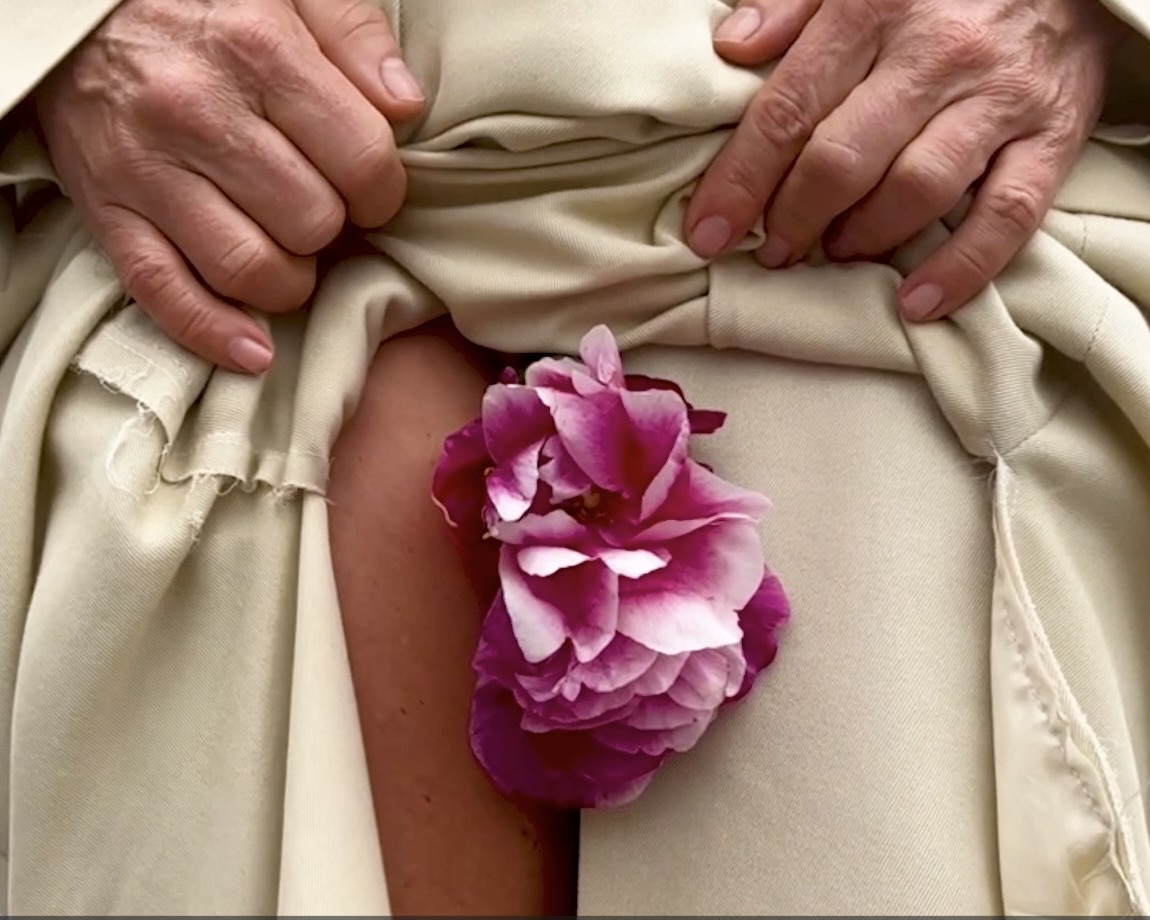 Kadr z filmu Moniki Mamzety "Change of life"