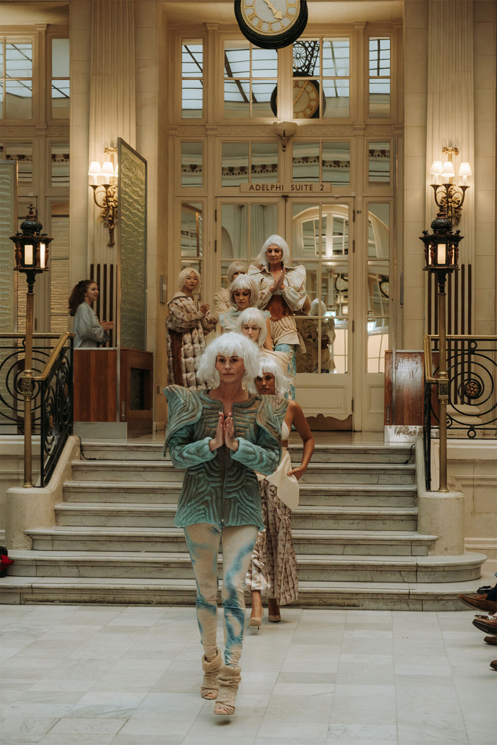 Pokaz kolekcji dyplomowej „UnmaSKINg” Mai Faszczewskiej na London Fashion Week 2025