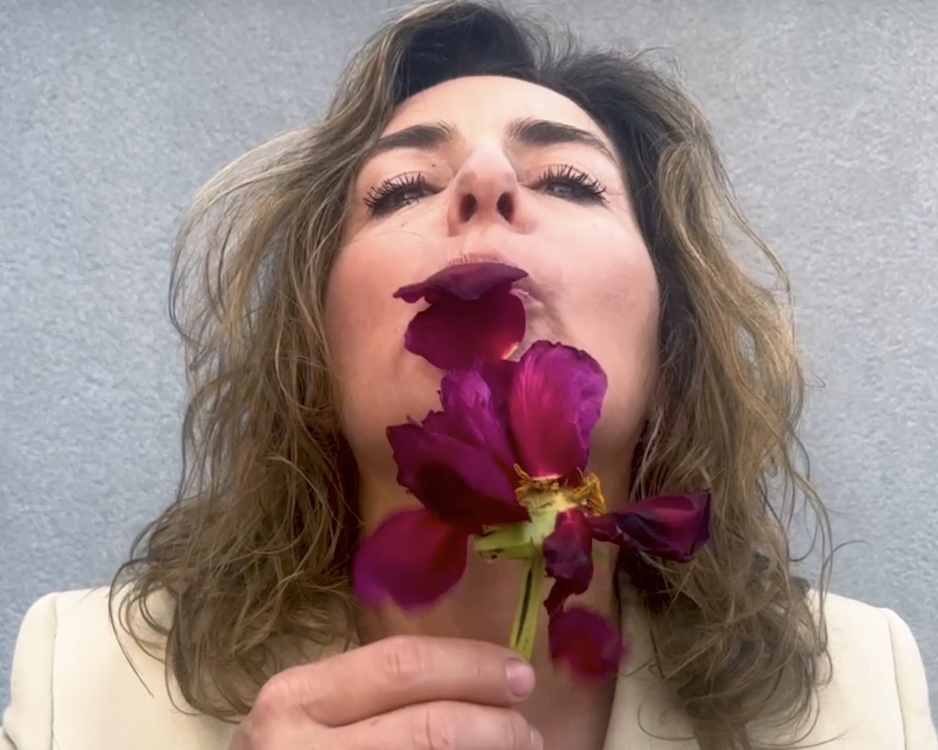 Portret Moniki Mamzety, kadr z filmu "Change of life"