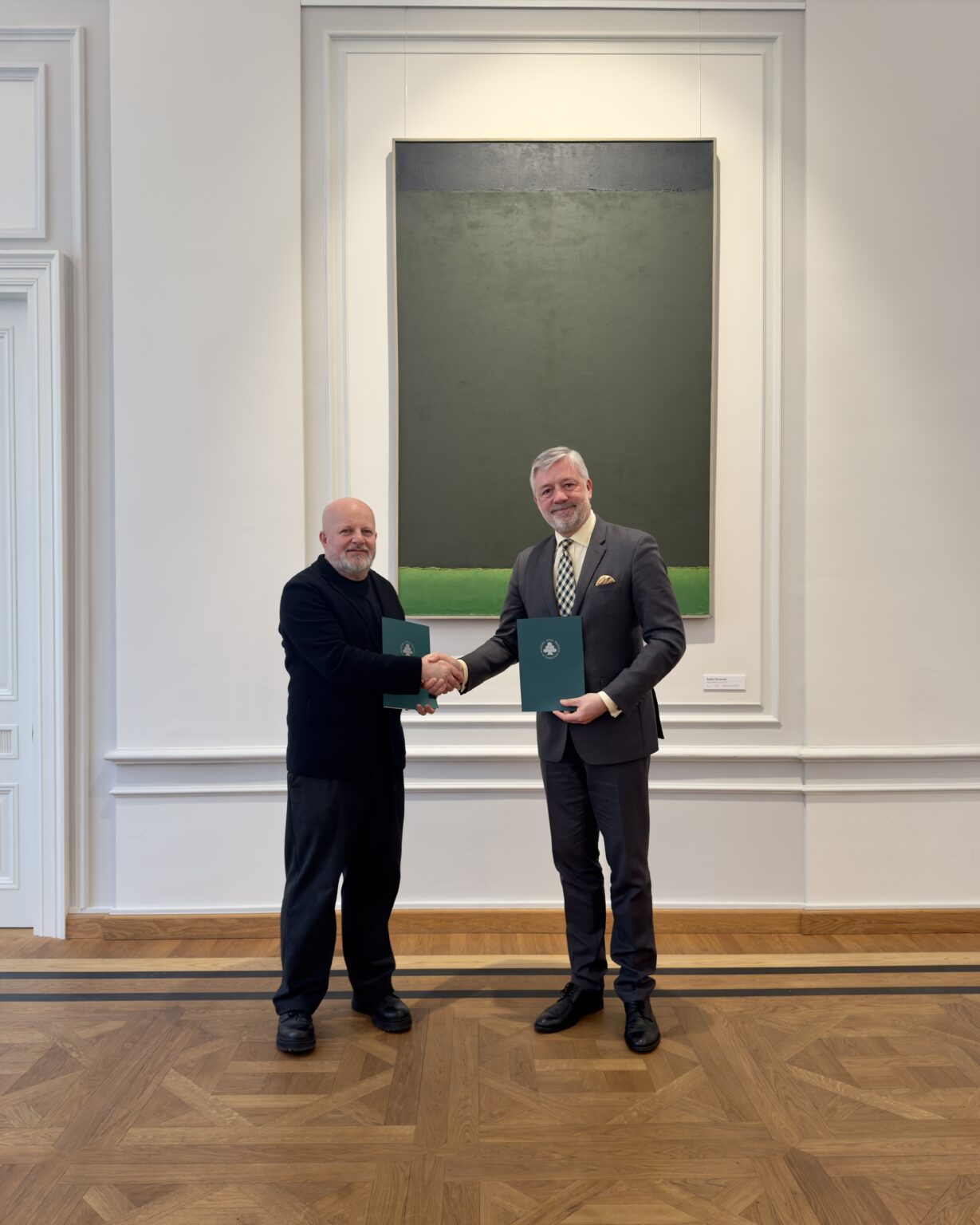 Prof. Błażej Ostoja Lniski – Rektor ASP w Warszawie i dr Filip Czernicki – Prezes Zarządu spółki CPK, Warszawa, 13 stycznia 2026 r., fot. Agnieszka Sural