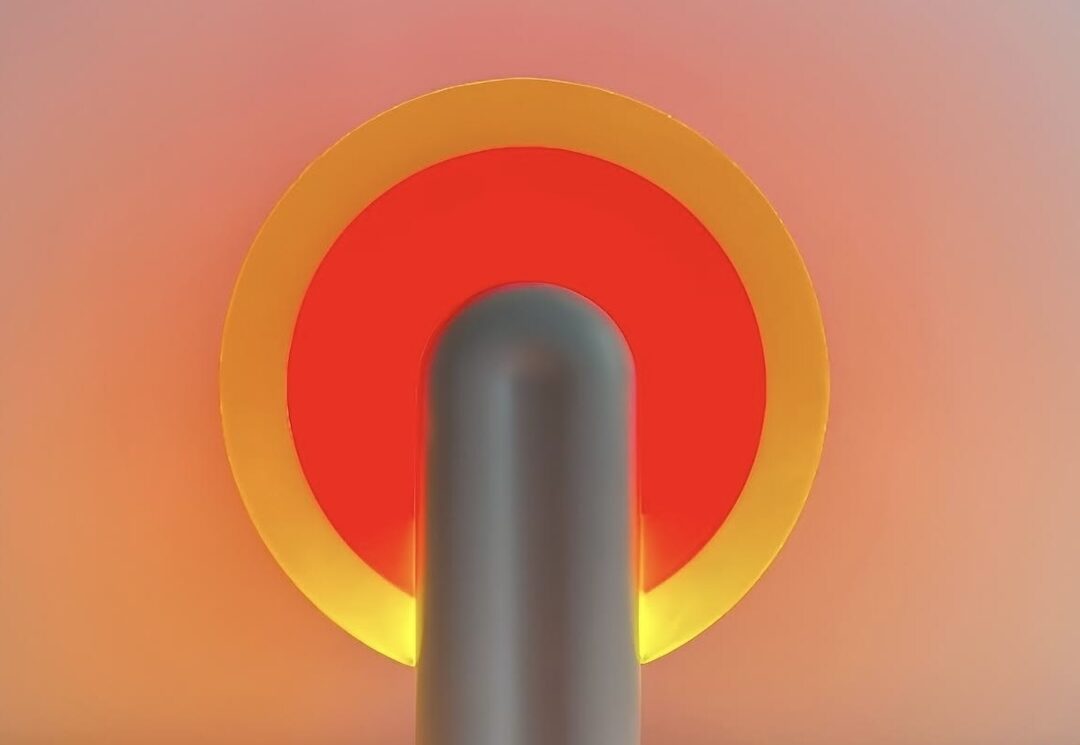 Karolina Lucka, lampa „Elore”