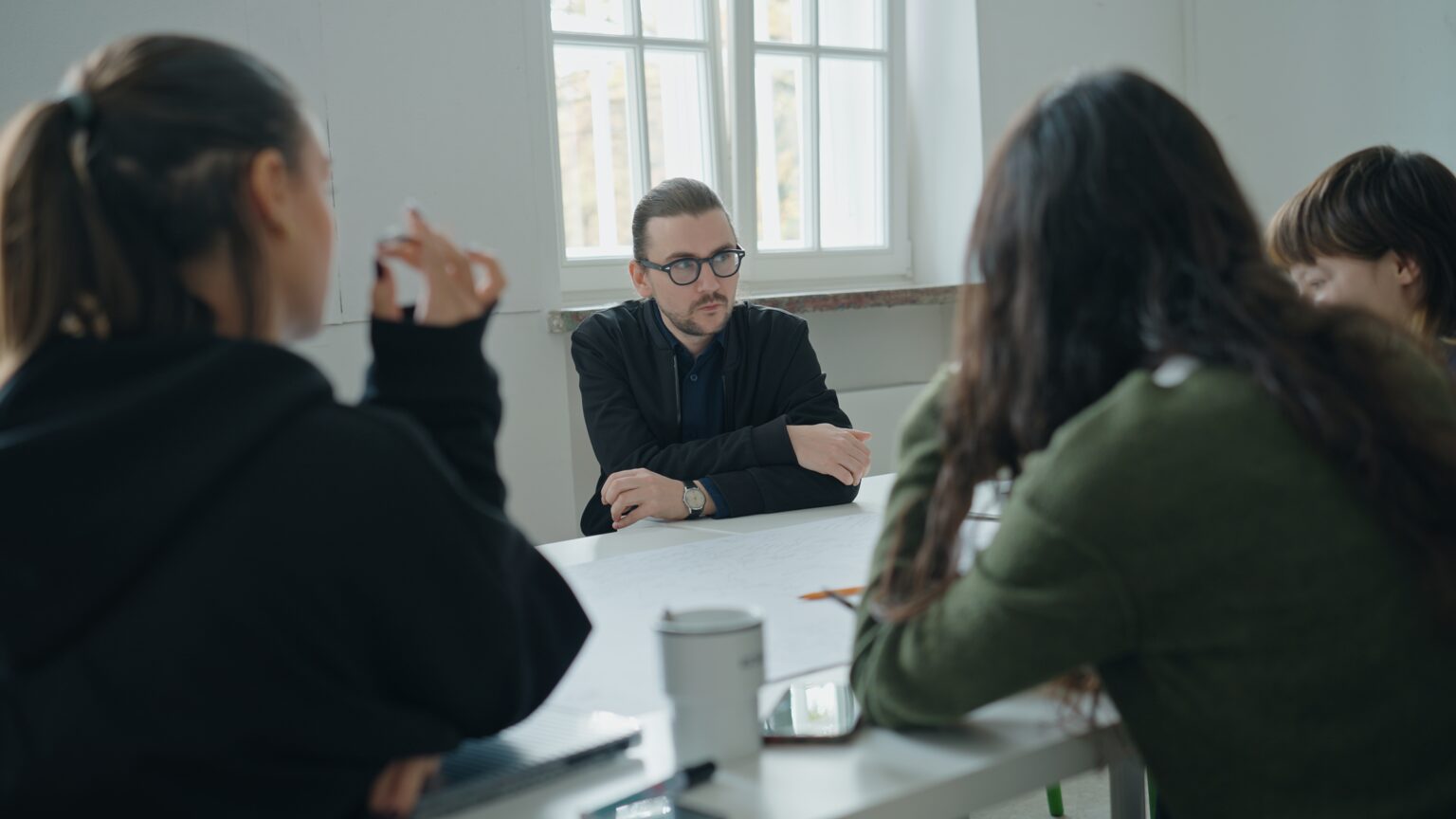 Warsztaty Carousel na Wydziale Wzornictwa ASP w Warszawie, październik 2025, fot. Wawrzyniec Skoczylas