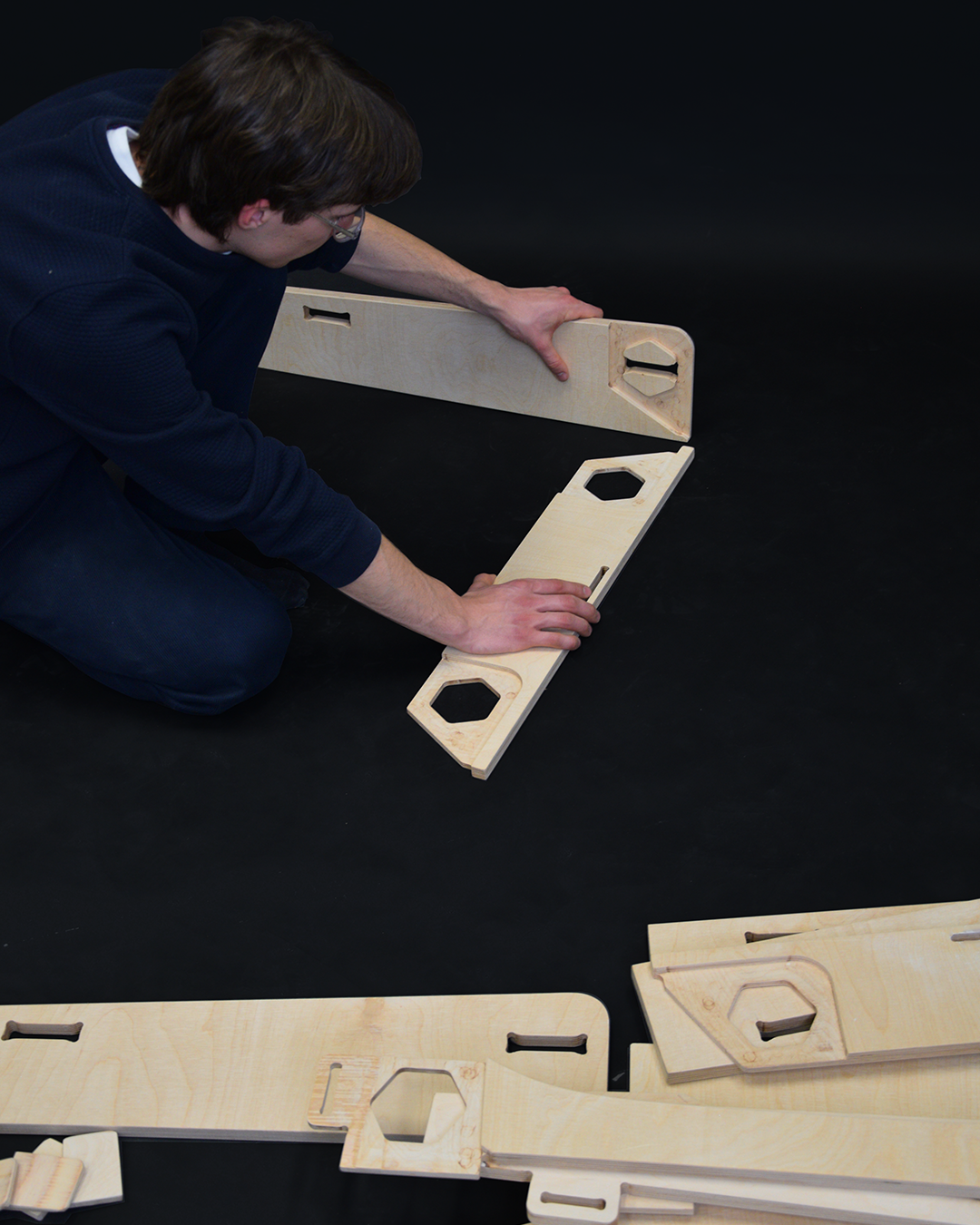 Eryk Dzido i Leszek Mróz, Stanowisko pracy dla jednej osoby