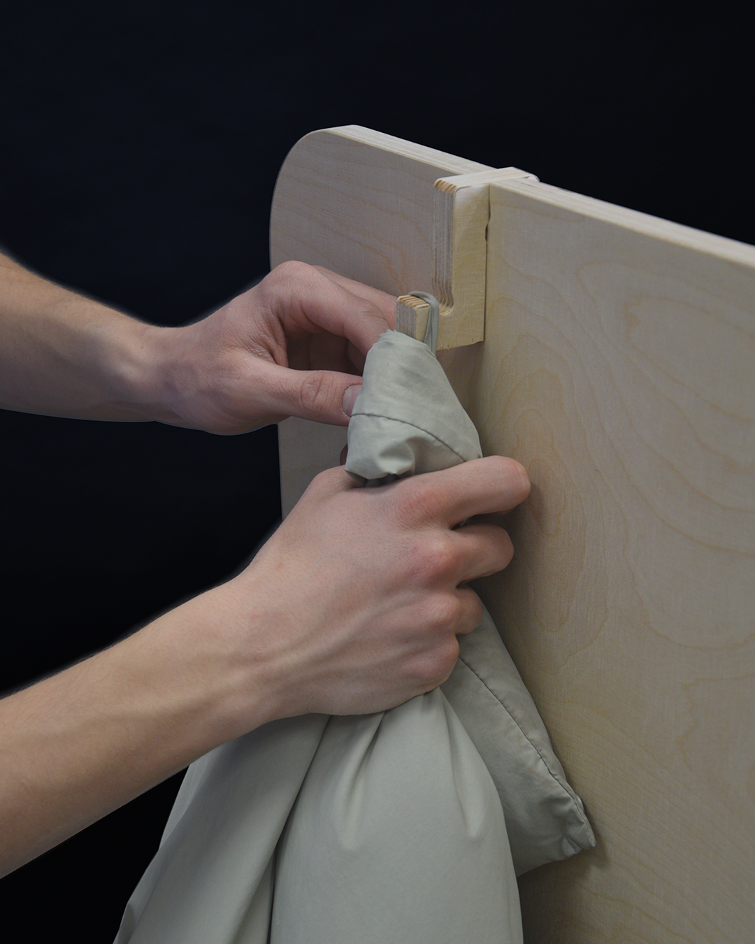 Eryk Dzido i Leszek Mróz, Stanowisko pracy dla jednej osoby