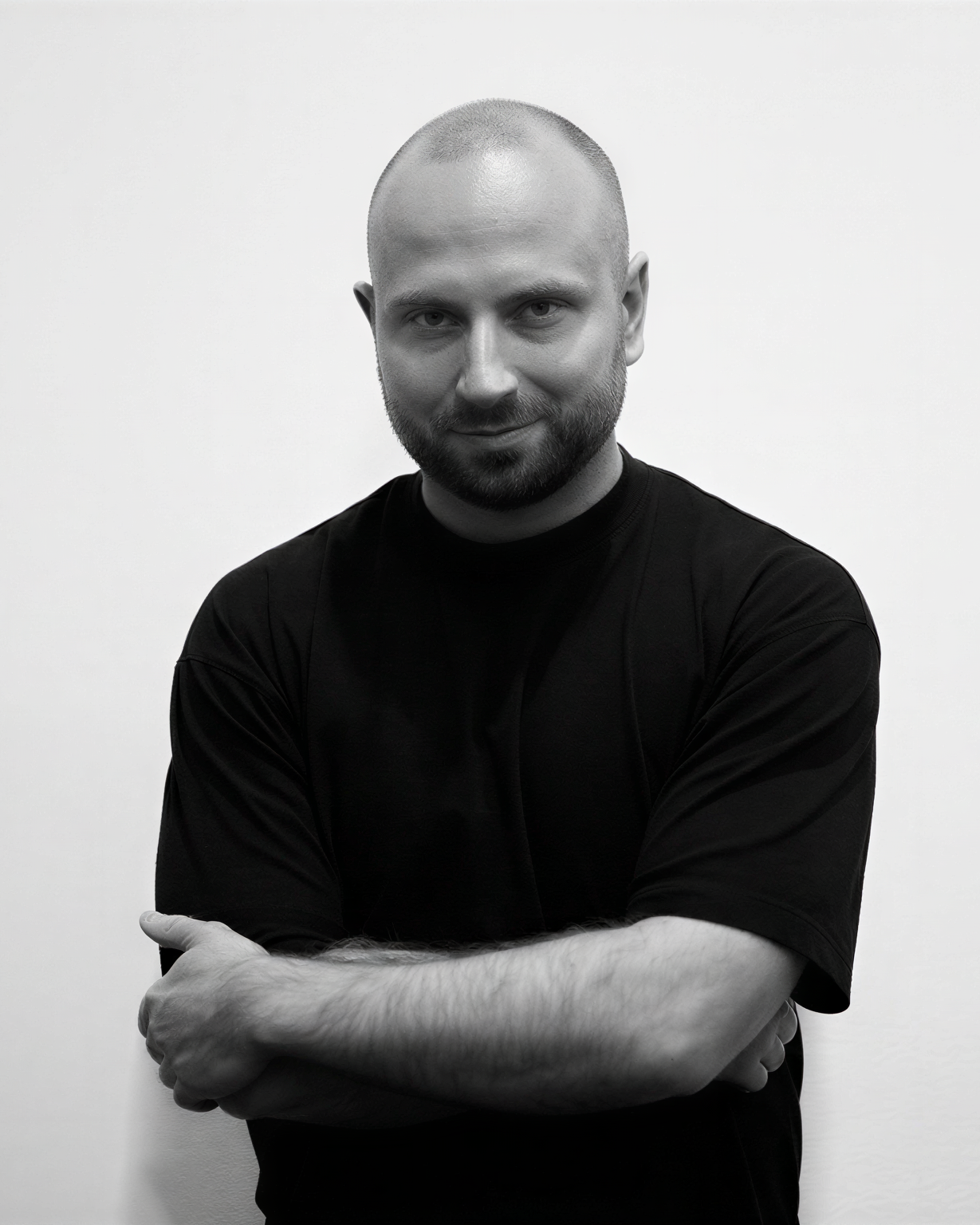 Portret Mikołaja Dymowskiego, prowadzącego kurs "Komercjalizacja projektów"